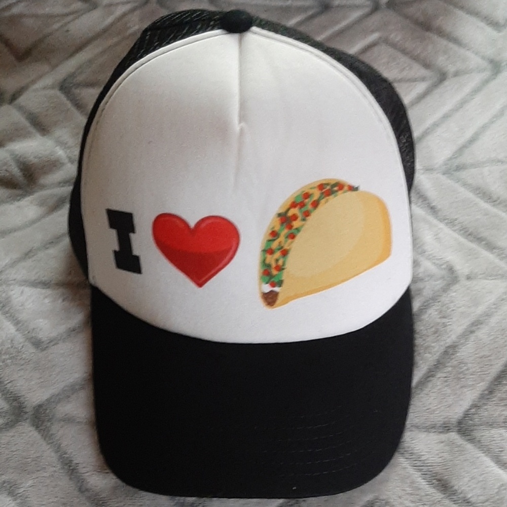 I 💗🌮 TRUCKER HAT